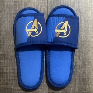 New Women’s Size 9.5 Marvel Avengers Blue Slippers from Hong Kong Disney